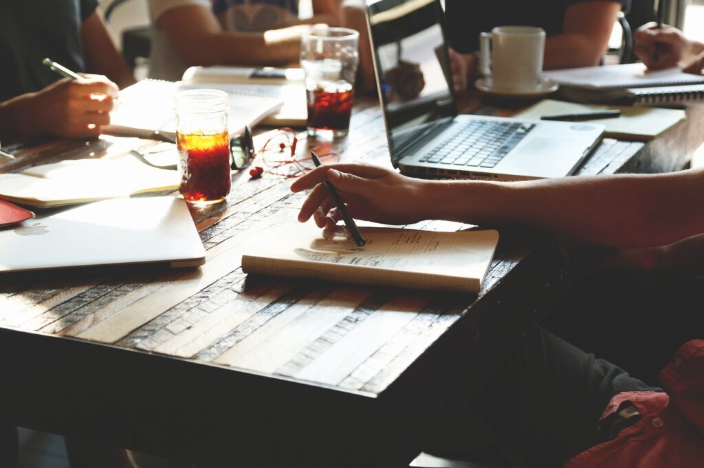 # From Dependent to Independent: A Mentor's Guide to Empowered Learning